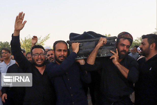 تشییع پیکر جانباختگان متروپل