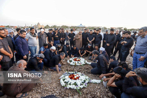 تشییع پیکر جانباختگان متروپل