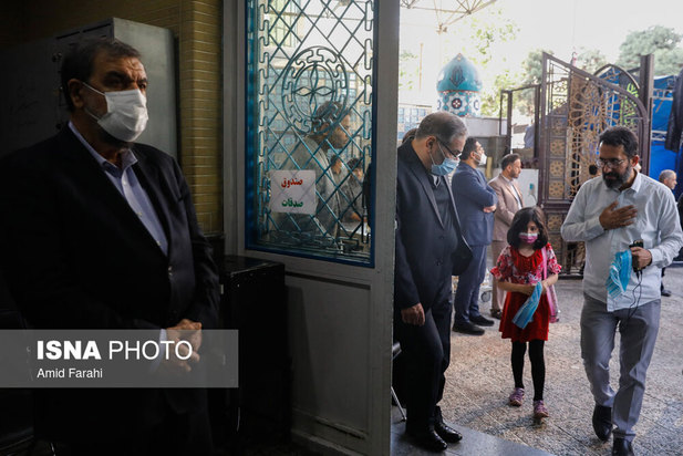 مراسم یادبود جانباختگان فاجعه متروپل آبادان