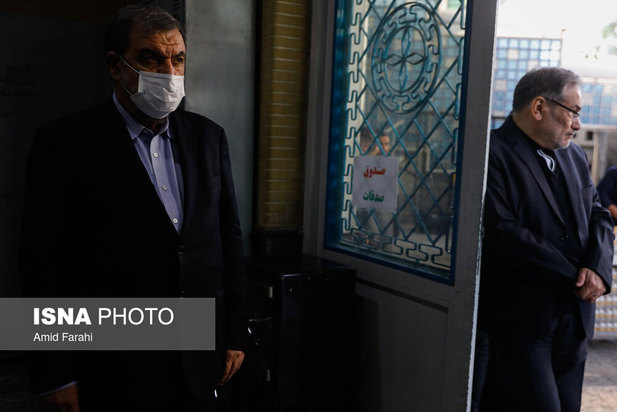 مراسم یادبود جانباختگان فاجعه متروپل آبادان