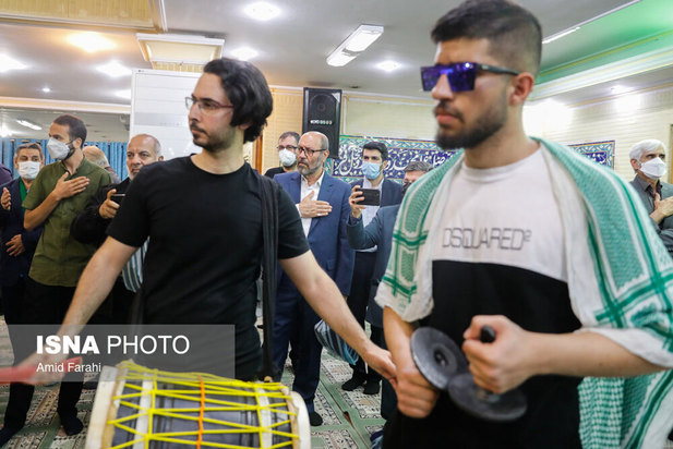 مراسم یادبود جانباختگان فاجعه متروپل آبادان