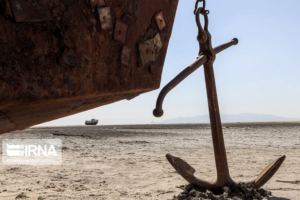 دریاچه ارومیه یا کویر نمک