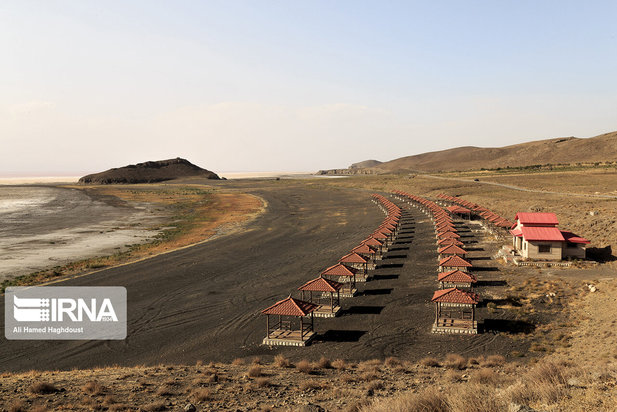 دریاچه ارومیه یا کویر نمک