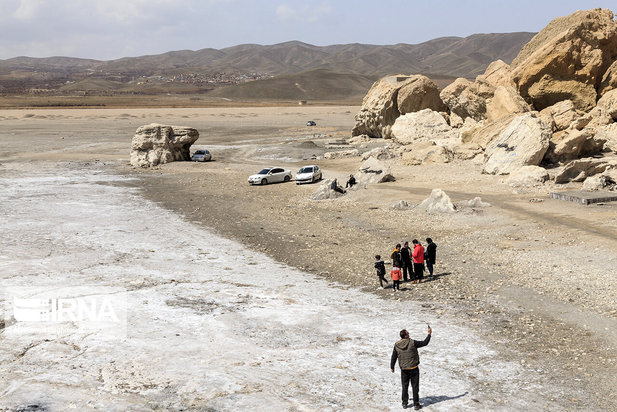 دریاچه ارومیه یا کویر نمک