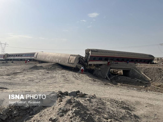 خروج قطار از ریل در طبس