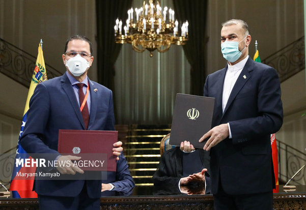 مراسم استقبال رسمی از رئیس جمهور ونزوئلا