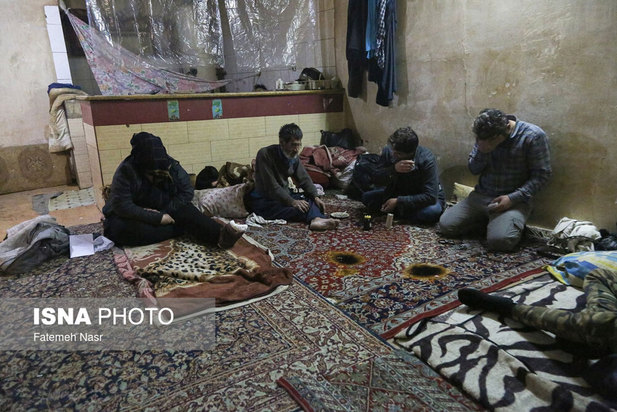 معتادان و کارتن‌خواب‌های حاشیه اصفهان