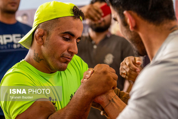مسابقات مچ اندازی کارگران غرب کشور در لرستان