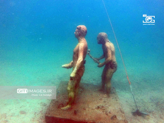 دنیای زیر آب کیش