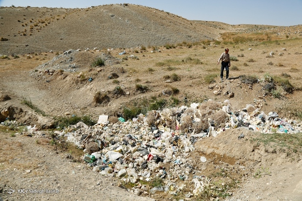 مراتع شهر سمیرم در حصار زباله
