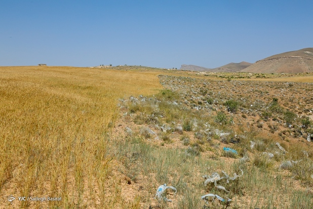 مراتع شهر سمیرم در حصار زباله