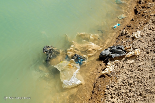 مراتع شهر سمیرم در حصار زباله