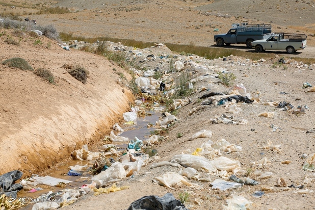 مراتع شهر سمیرم در حصار زباله