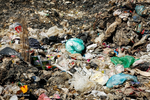 مراتع شهر سمیرم در حصار زباله