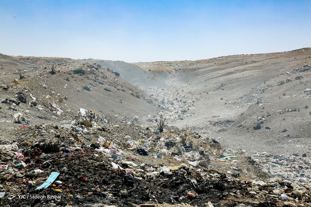مراتع شهر سمیرم در حصار زباله