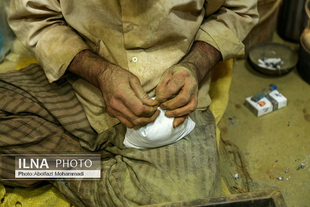 عطر حنا در مازاری‌های یزد