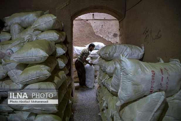 عطر حنا در مازاری‌های یزد