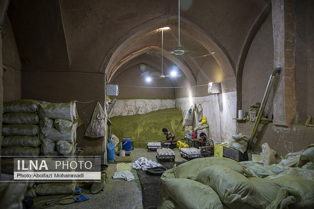 عطر حنا در مازاری‌های یزد