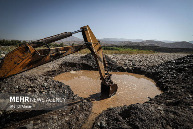 خشکی رودخانه قزل اوزن