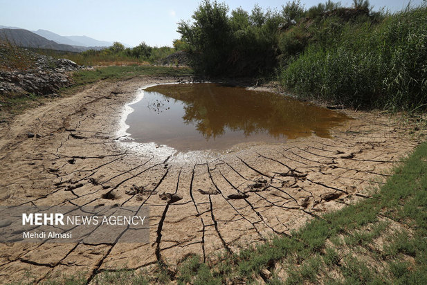 خشکی رودخانه قزل اوزن