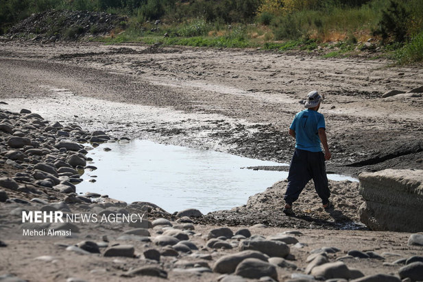 خشکی رودخانه قزل اوزن