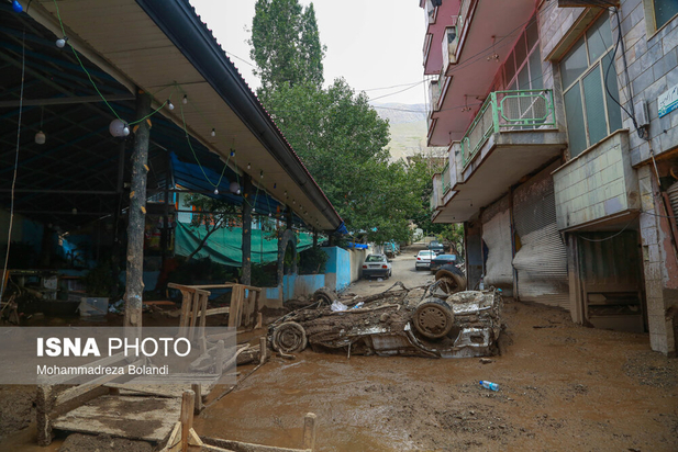 سیل در امام‌زاده داوود