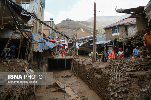 سیل در امام‌زاده داوود