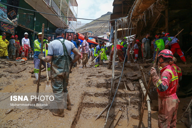 سیل در امام‌زاده داوود