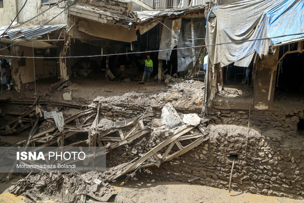 سیل در امام‌زاده داوود