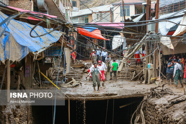 سیل در امام‌زاده داوود