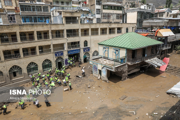 سیل در امام‌زاده داوود
