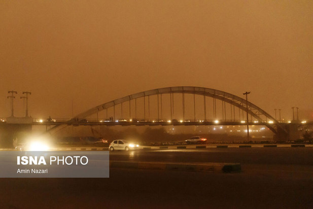 طوفان و گرد و غبار شدید در اهواز