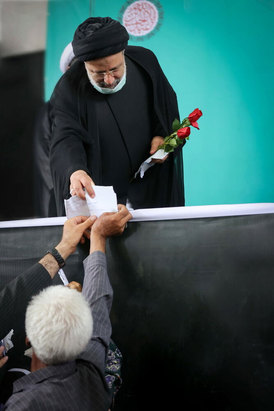 دیدار رئیس‌جمهور با مردم جیرفت