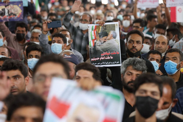 دیدار رئیس‌جمهور با مردم جیرفت