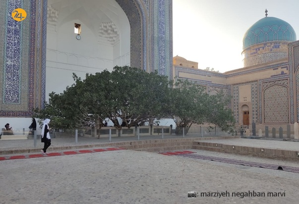 آرامگاه شیخ جام