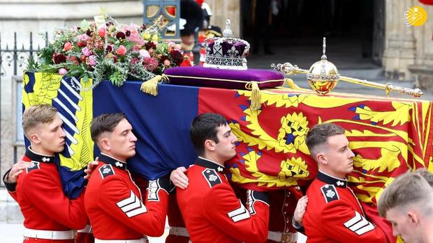 تشیع ملکه الیزابت