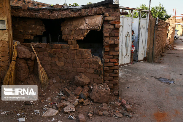 خسارات زلزله خوی