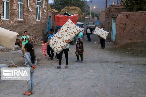 خسارات زلزله خوی