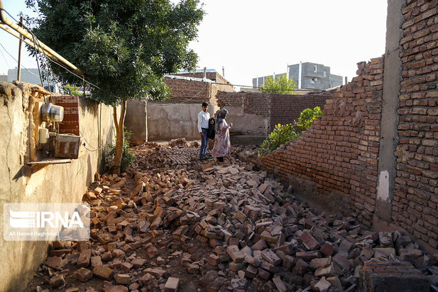 خسارات زلزله خوی
