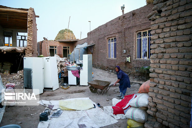 خسارات زلزله خوی