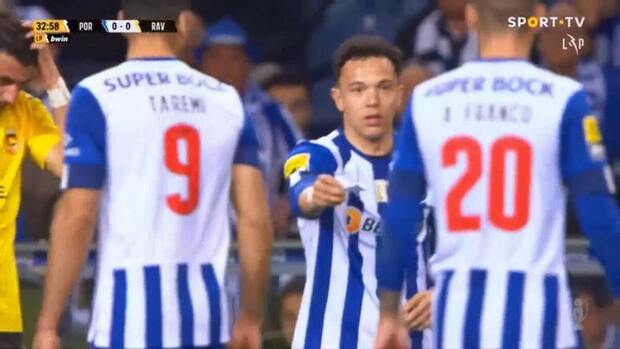 مهدی طارمی در نقش کبوتر نامه‌بر!