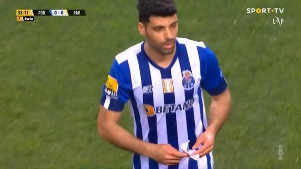 مهدی طارمی در نقش کبوتر نامه‌بر!