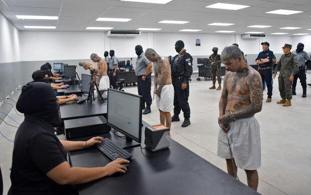 زندانیان بزرگترین زندان قاره آمریکا