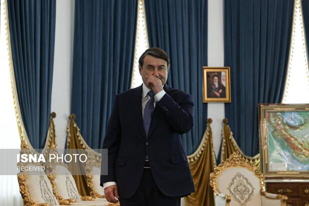 انتظار دستیار ویژه پوتین برای آمدن شمخانی