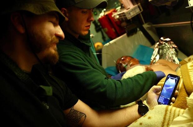 پزشکان ارتش اوکراین در خط مقدم