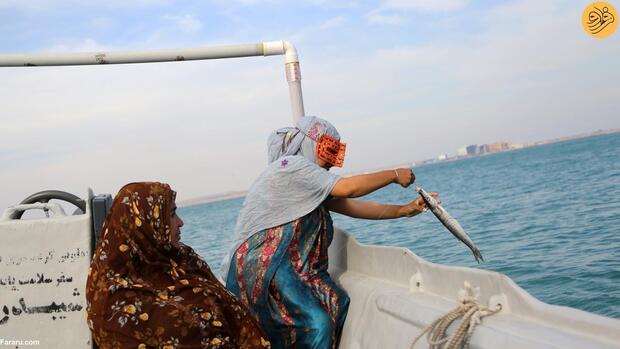 زنان ماهیگیر در جزیره هنگام