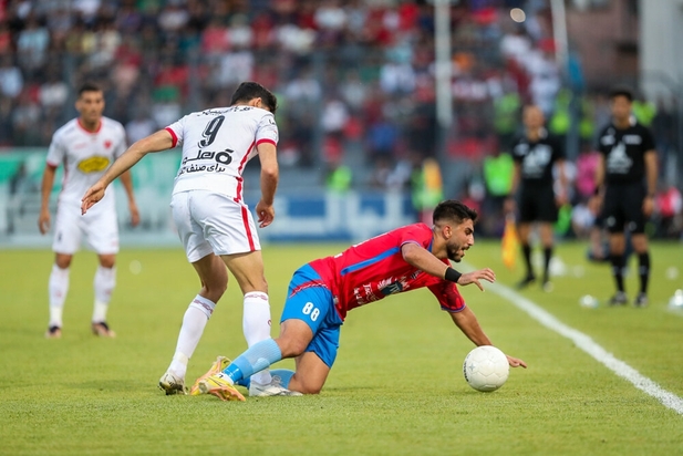 تصاویر بازی جذاب پرسپولیس و نساجی