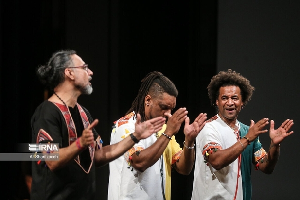 تصاویری از کنسرت گروه لیان