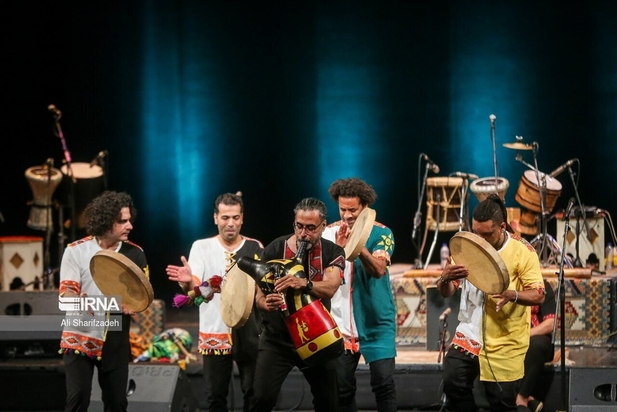 تصاویری از کنسرت گروه لیان