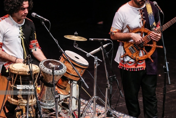 تصاویری از کنسرت گروه لیان